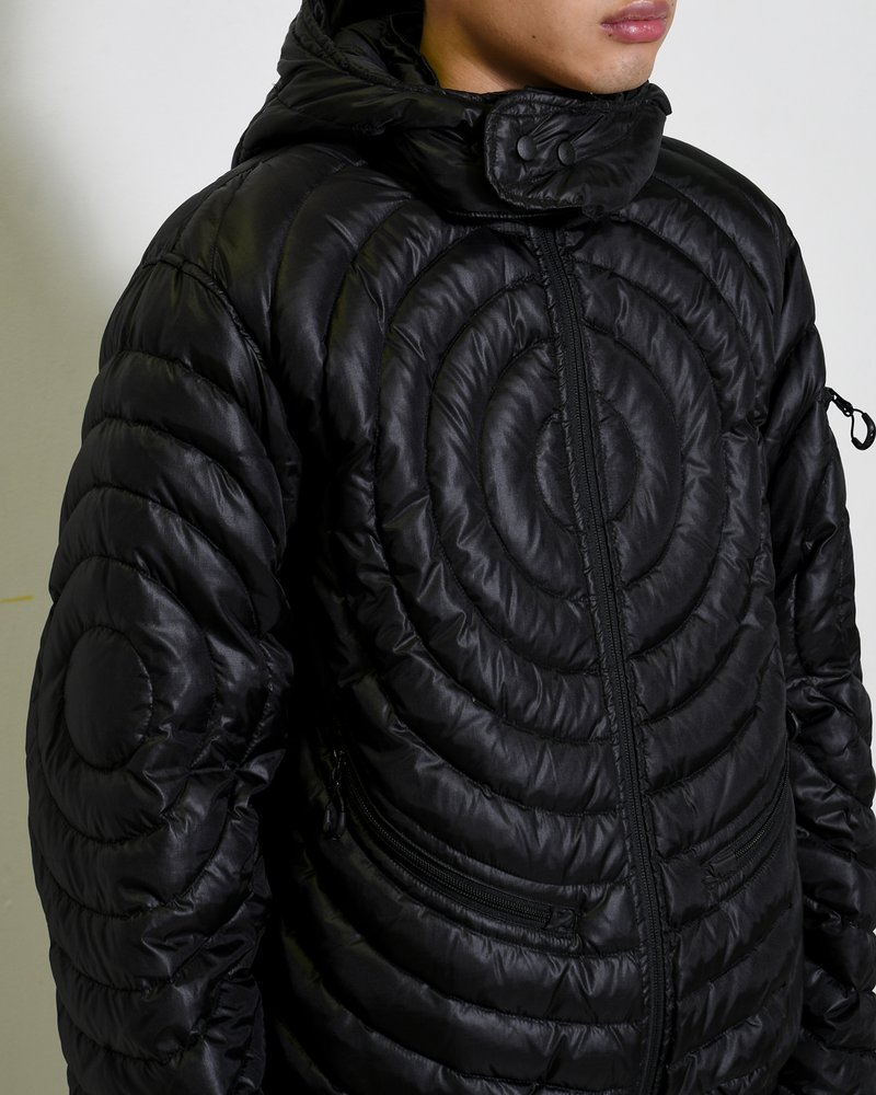 CIRCLE QUILTED DOWN JACKET -BLACK-