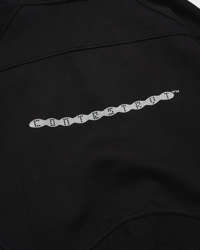 PANEL-SWITCHING HALF-ZIP HOODIE -BLACK-