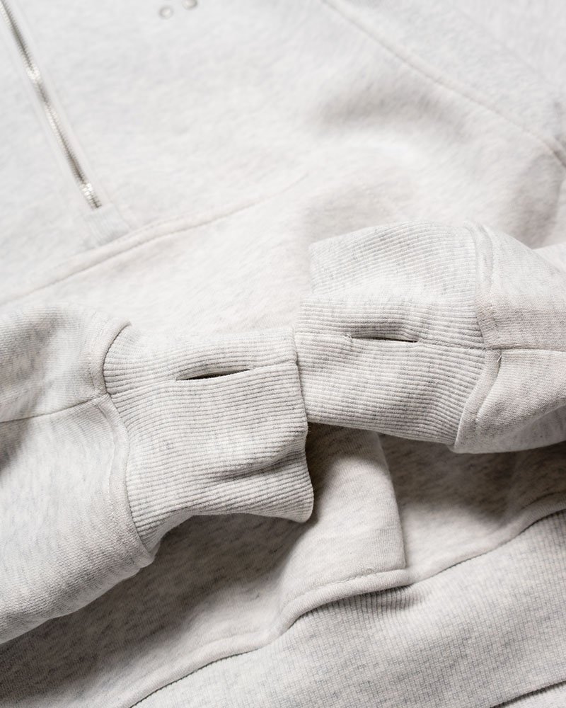 PANEL-SWITCHING HALF-ZIP HOODIE -OFF WHITE-