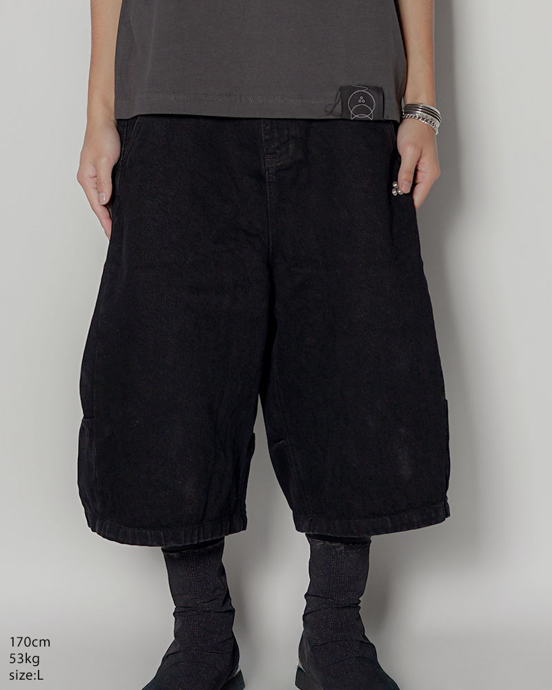 3D DENIM HALF PANTS -BLACK-