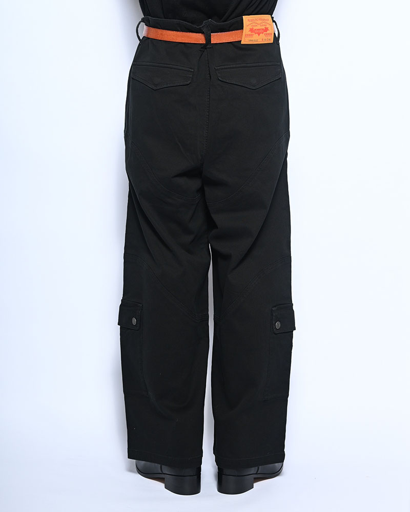 TUCK CURGO PANTS -BLACK-