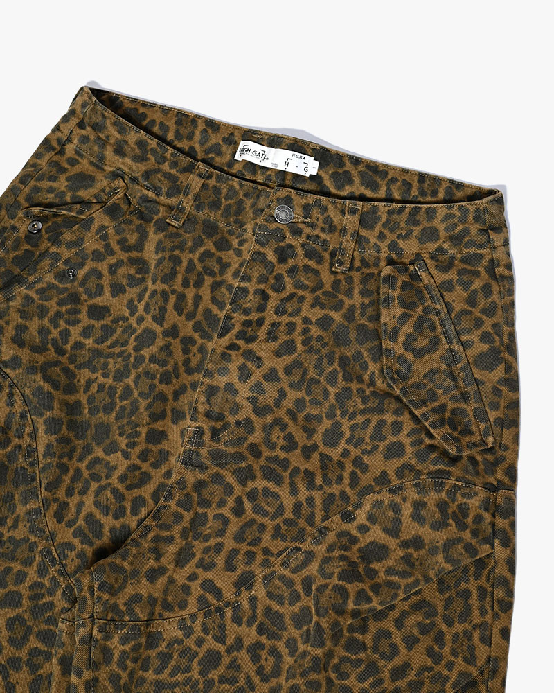 LEOPARD TUCK CURGO PANTS -BROWN-