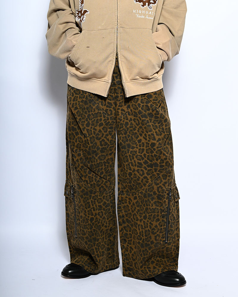 LEOPARD TUCK CURGO PANTS -BROWN-