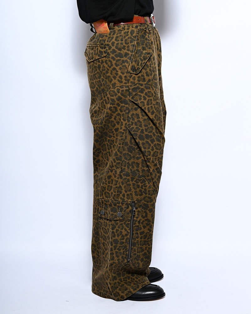 LEOPARD TUCK CURGO PANTS -BROWN-