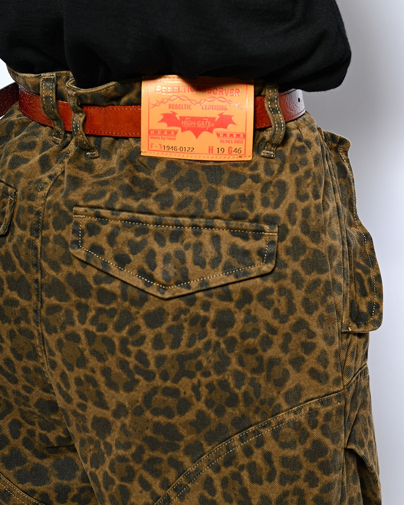 LEOPARD TUCK CURGO PANTS -BROWN-