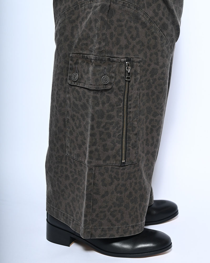 LEOPARD TUCK CURGO PANTS -GRAY-
