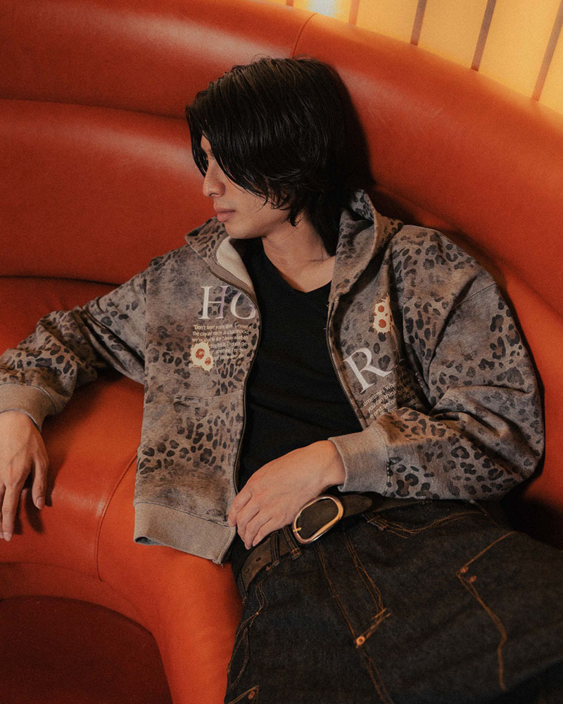 SHOT MESSAGE ZIP HOODIE -LEOPARD-