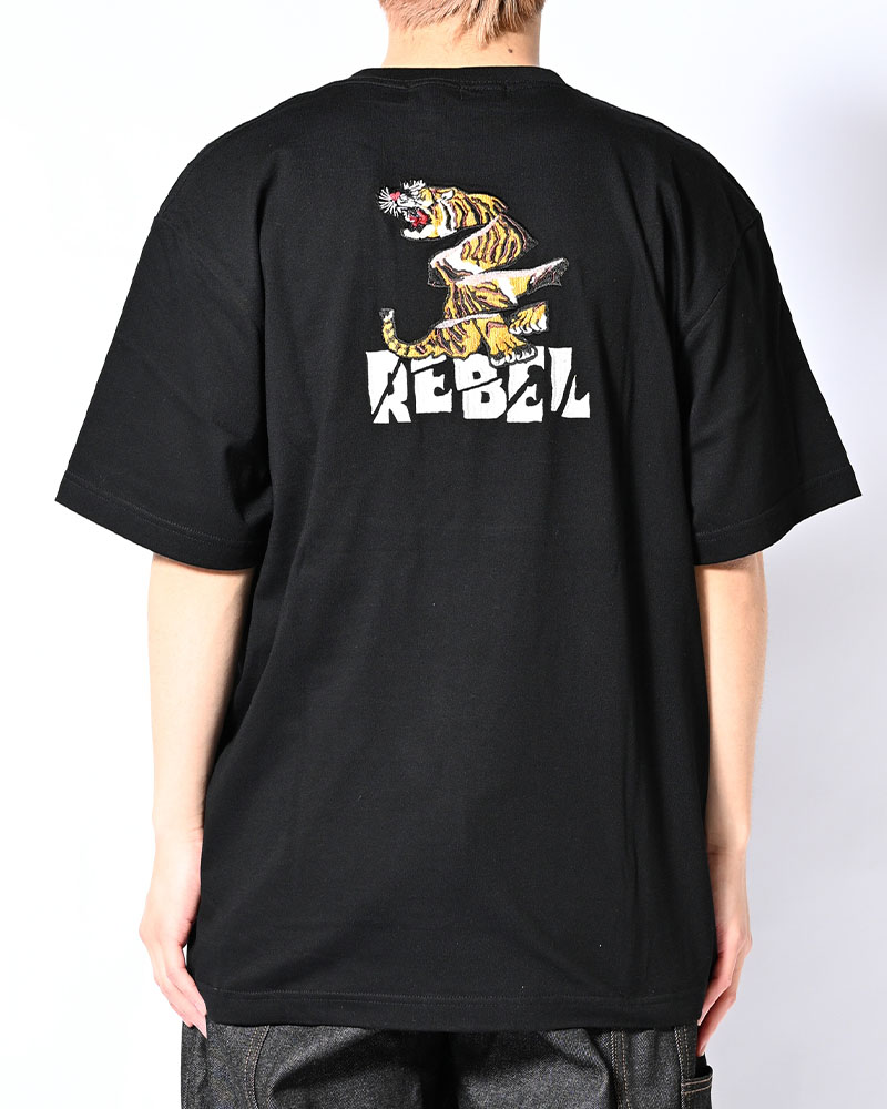 SLICES TIGER TEE -BLACK-