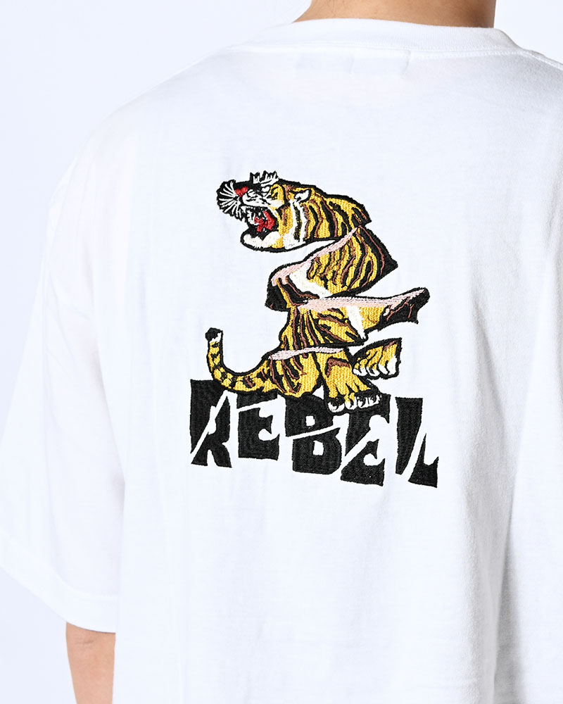 SLICES TIGER TEE -WHITE-