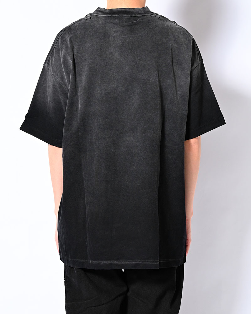 BLURRY SUKA TEE -BLACK-
