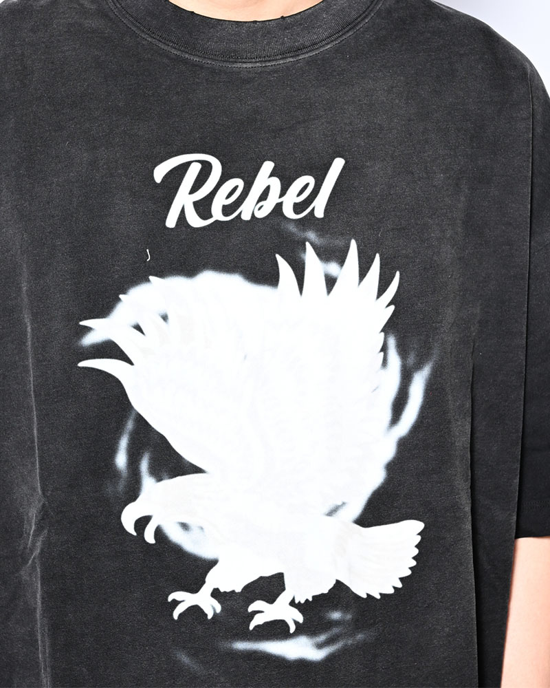 BLURRY SUKA TEE -BLACK-