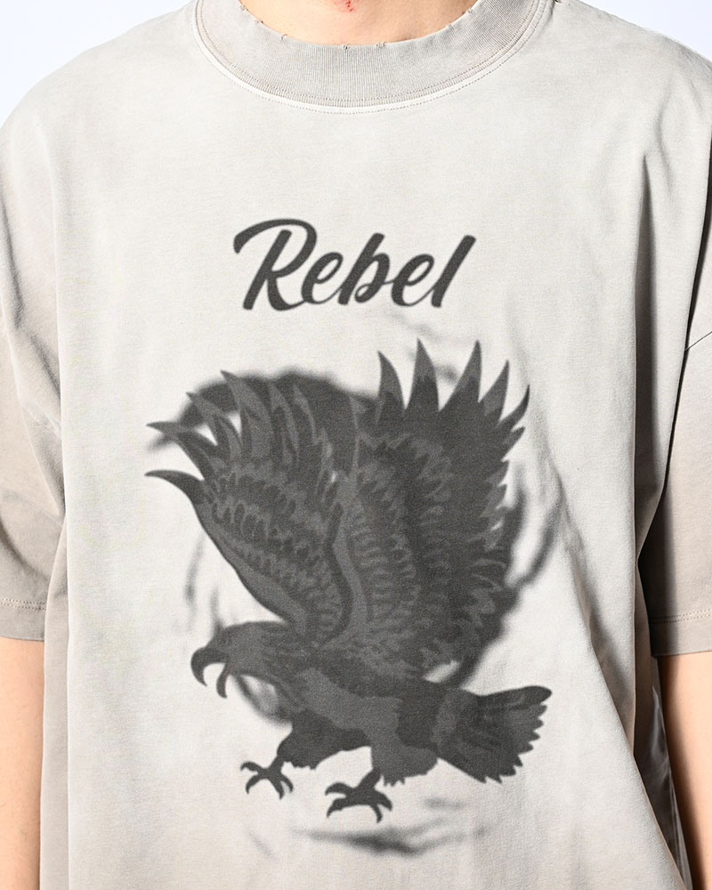 BLURRY SUKA TEE -WHITE-