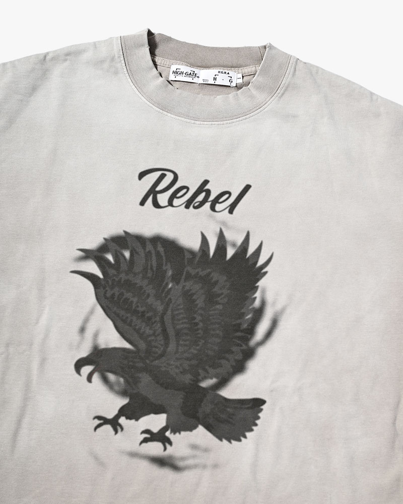 BLURRY SUKA TEE -WHITE-