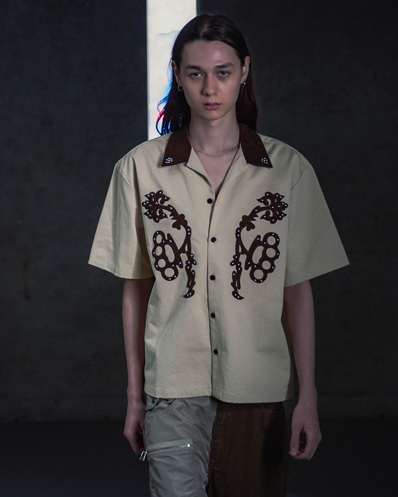 BRASS KNUCKLES FLOWER SHIRT -NATURAL-
