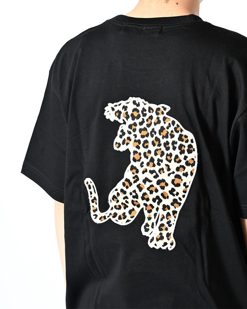 UNCERTAIN LEOPARD TEE -BLACK-