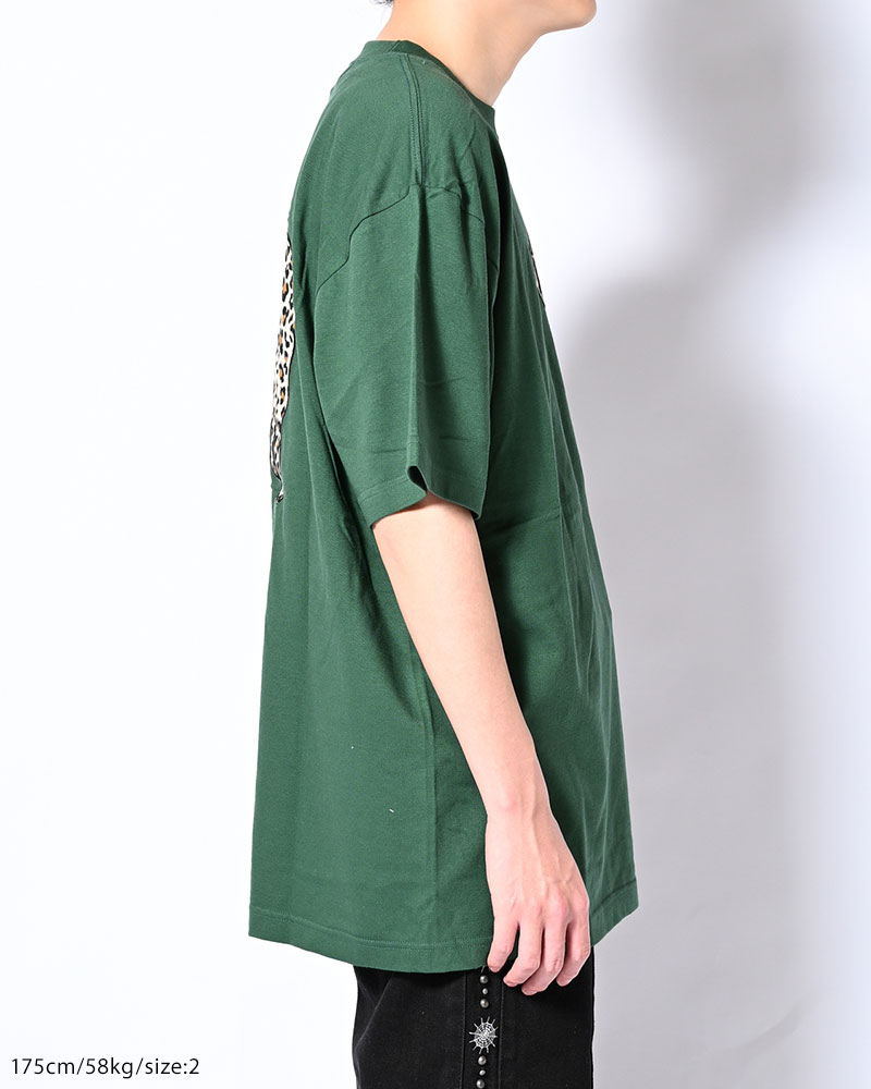 UNCERTAIN LEOPARD TEE -GREEN-