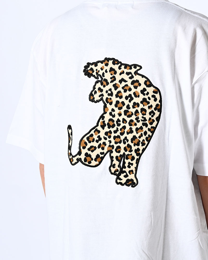 UNCERTAIN LEOPARD TEE -WHITE-