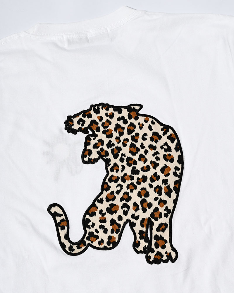 UNCERTAIN LEOPARD TEE -WHITE-