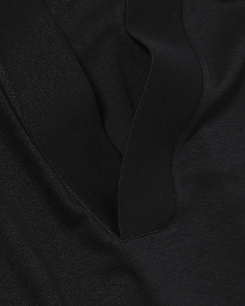 和 NECK S/S TEE -BLACK-