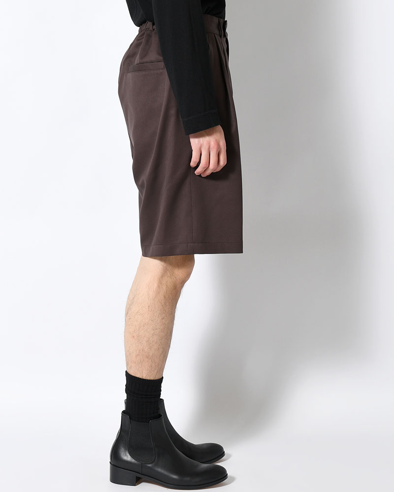 2TUCK EASY SHORTS -BROWN-