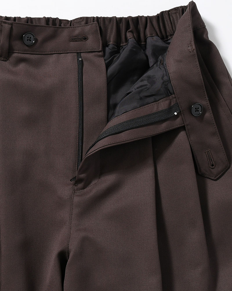 2TUCK EASY SHORTS -BROWN-