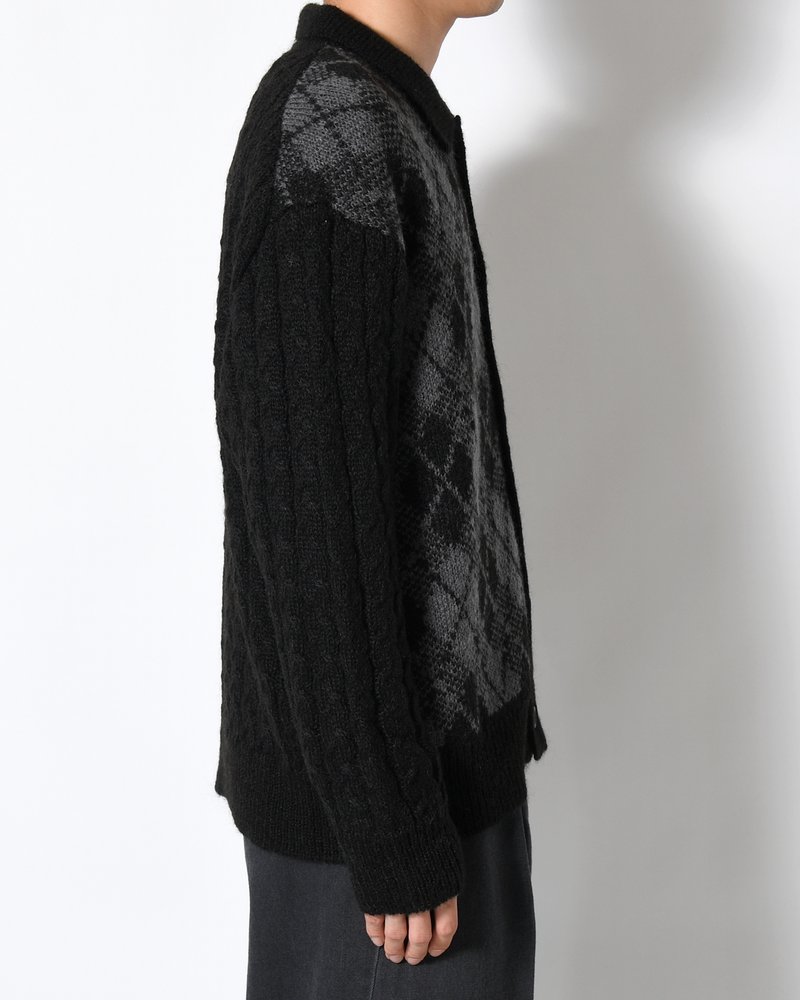 COLLARED ARGYLE CARDIGAN -BLACK-