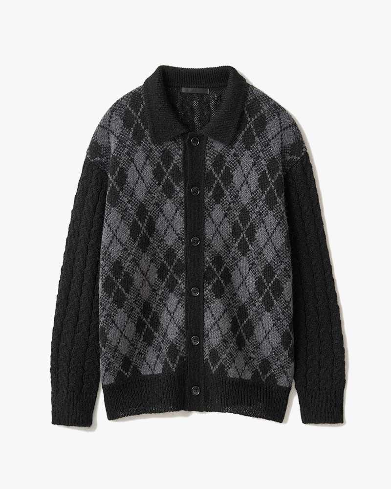 COLLARED ARGYLE CARDIGAN -BLACK-
