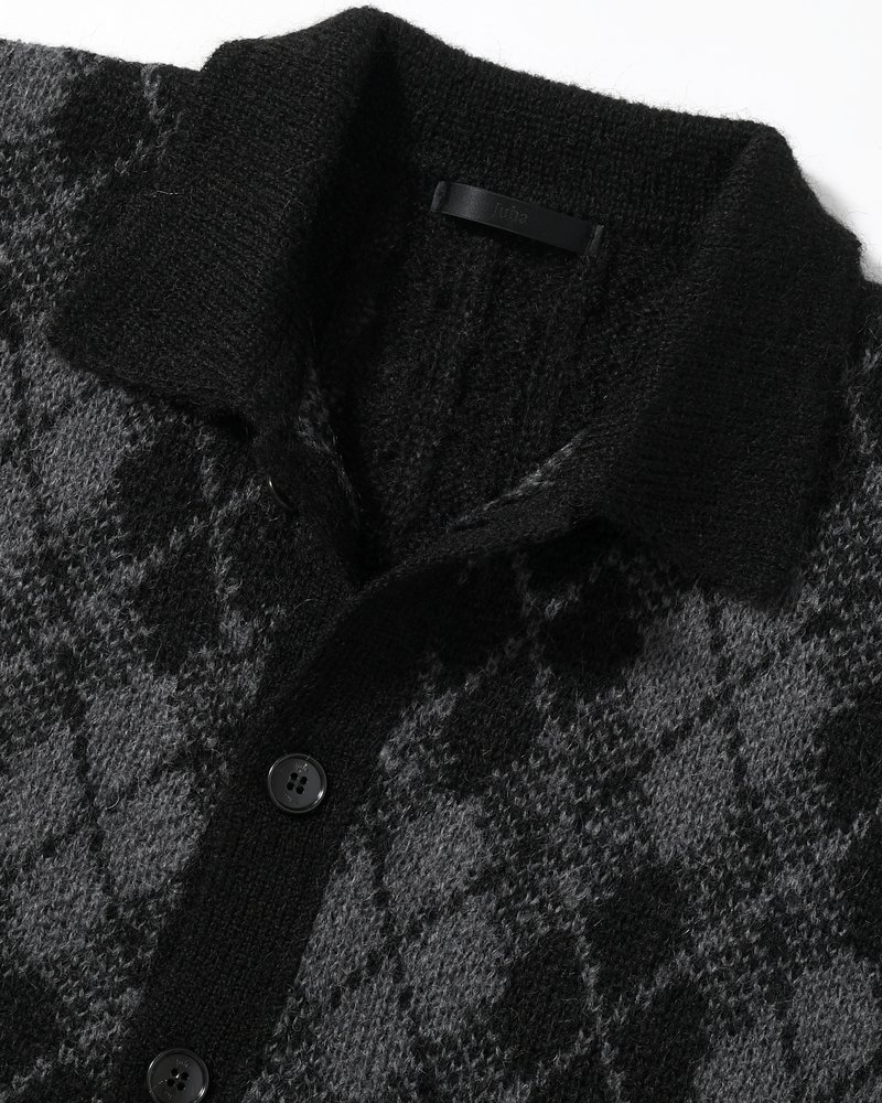 COLLARED ARGYLE CARDIGAN -BLACK-