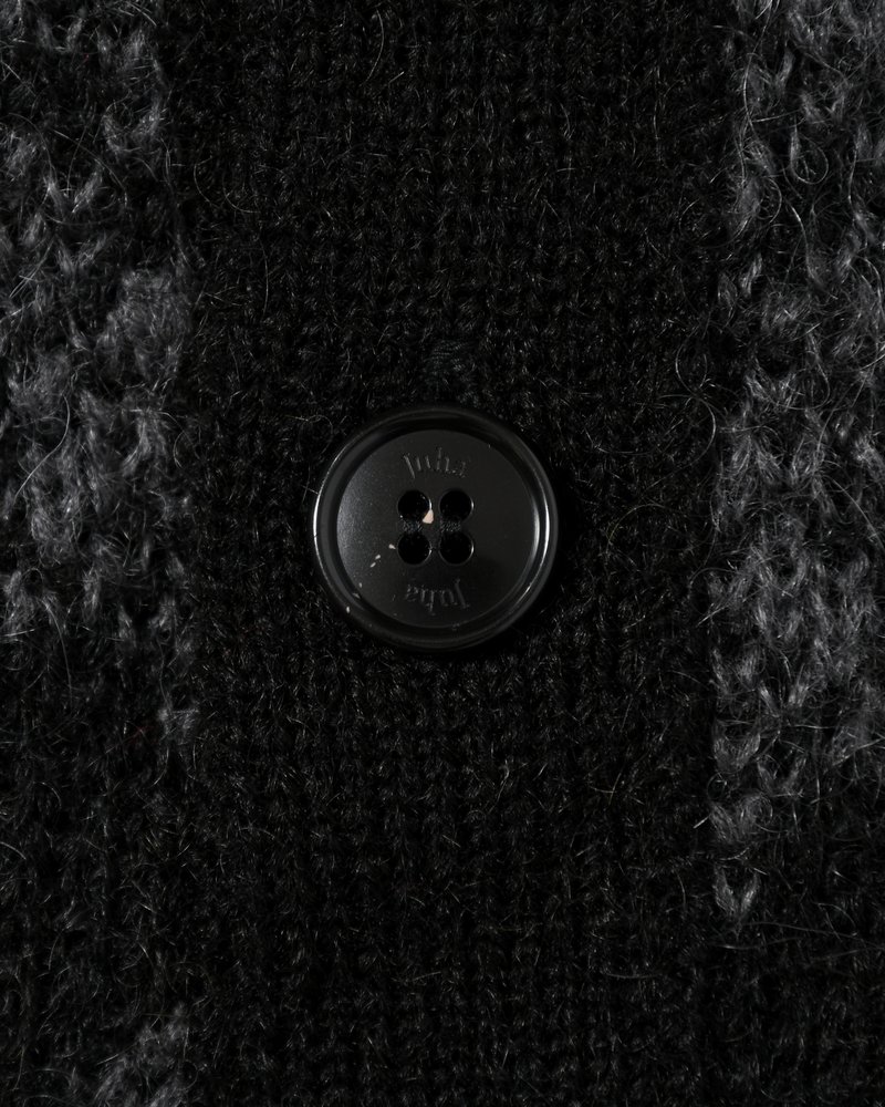COLLARED ARGYLE CARDIGAN -BLACK-