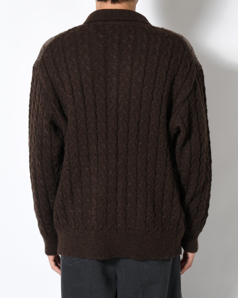 COLLARED ARGYLE CARDIGAN -BROWN-