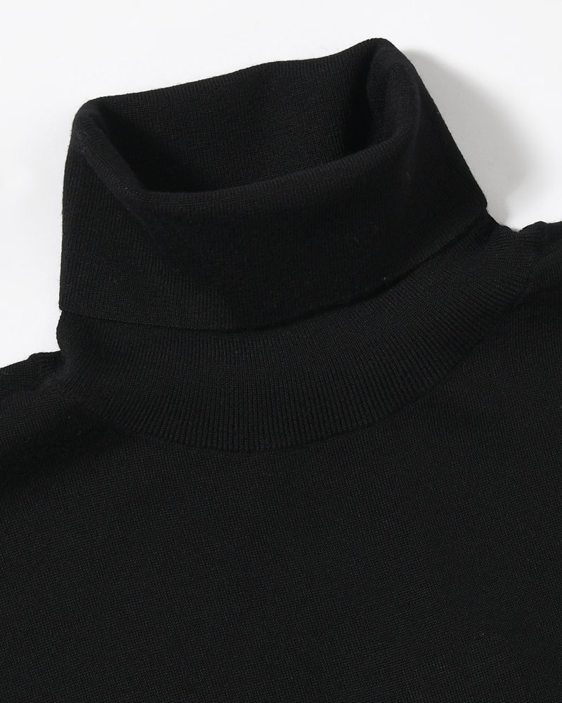 STRUCTURED TURTLENECK KNIT -BLACK-