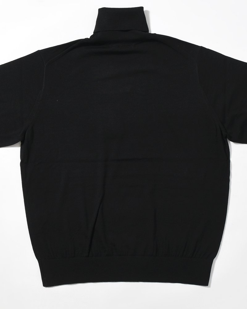 STRUCTURED TURTLENECK KNIT -BLACK-
