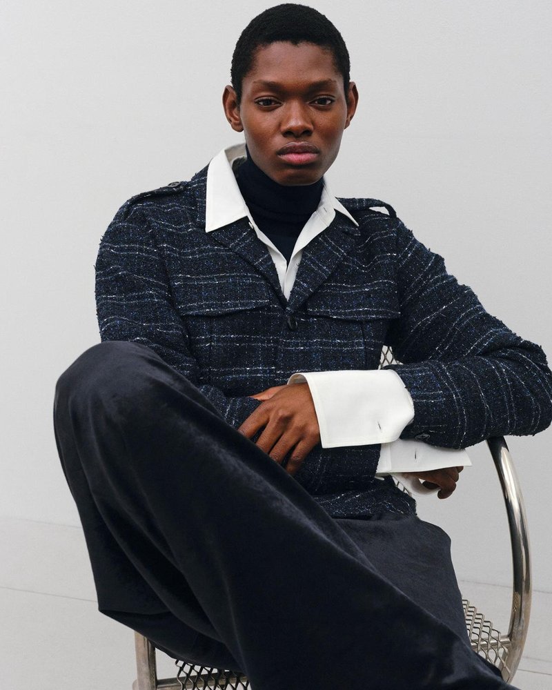 STRUCTURED TURTLENECK KNIT -BLACK-
