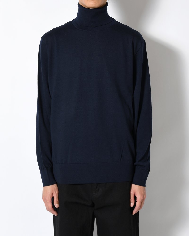 STRUCTURED TURTLENECK KNIT -NAVY-