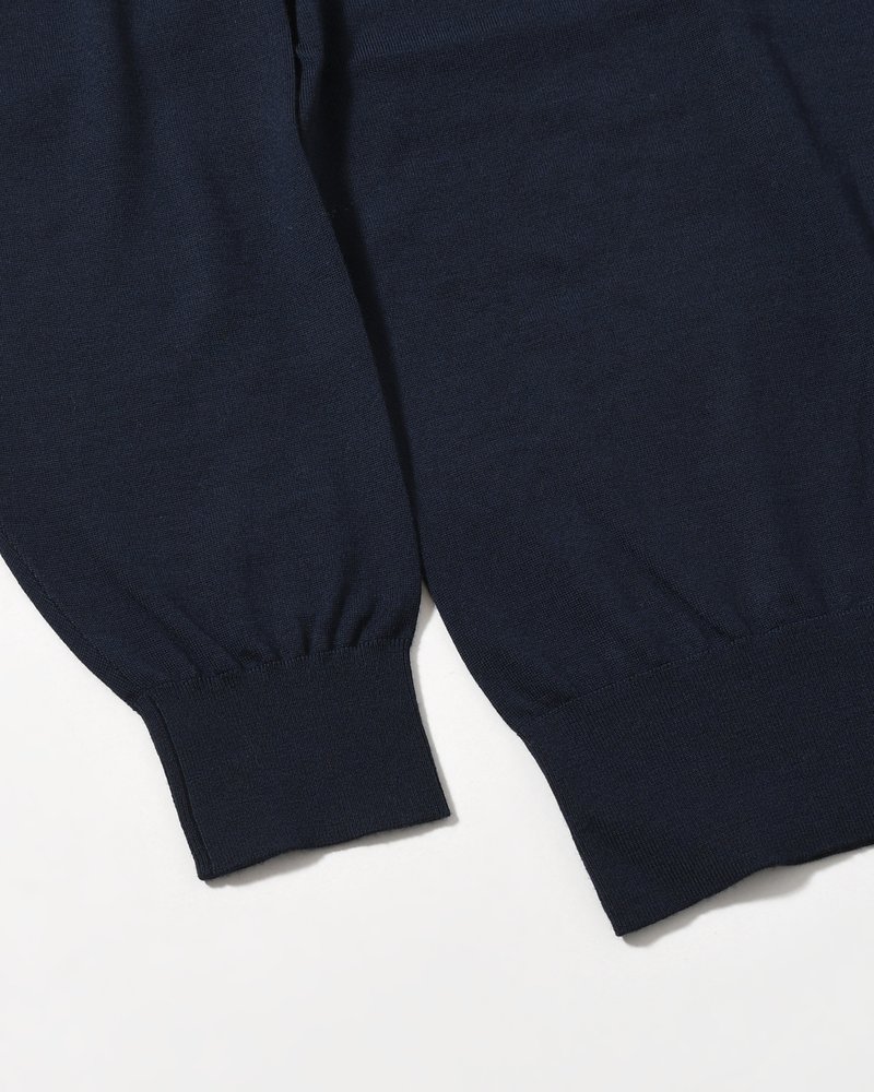 STRUCTURED TURTLENECK KNIT -NAVY-