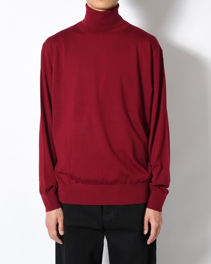 STRUCTURED TURTLENECK KNIT -RED-
