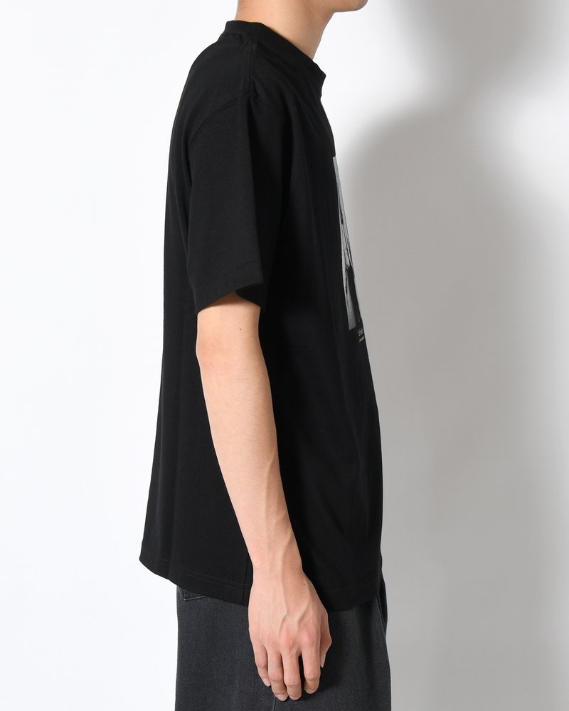 PATTI SMITH PHOTO TEE by KEVIN CUMMINS -BLACK-