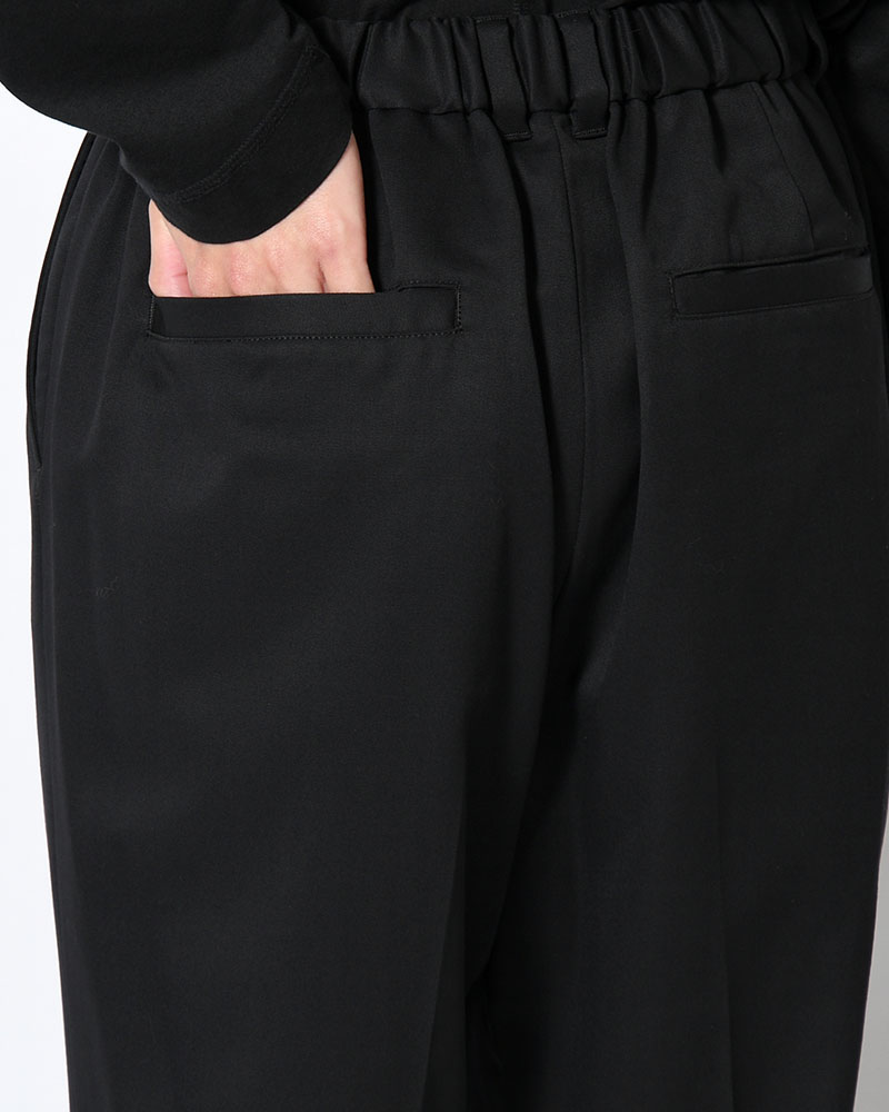 FLUID FLARE PANTS -BLACK-