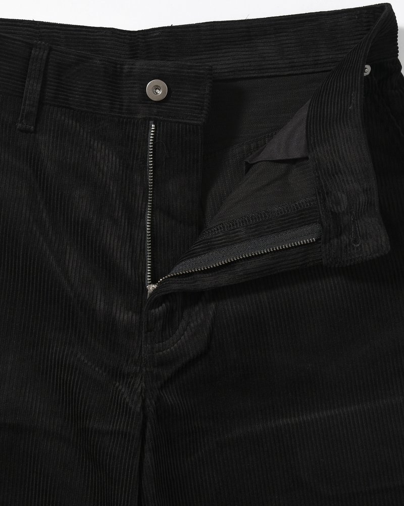 FORMED WIDE CORDUROY PANTS -BLACK-