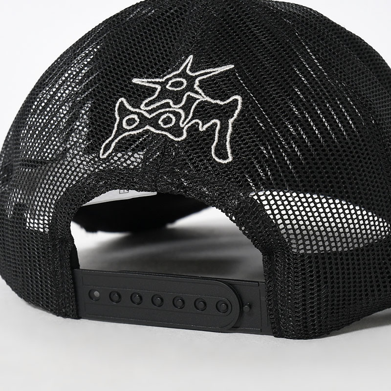 STACKS ON TRUCKER CAP -BLACK-