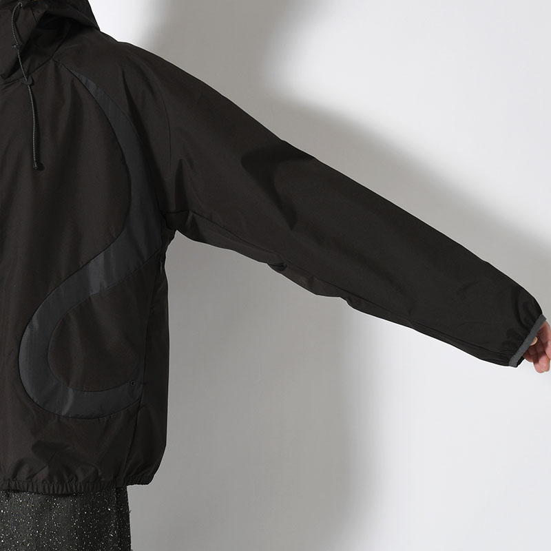 SERPENT-LINE GORE-TEX WINDBREAKER -BLACK-