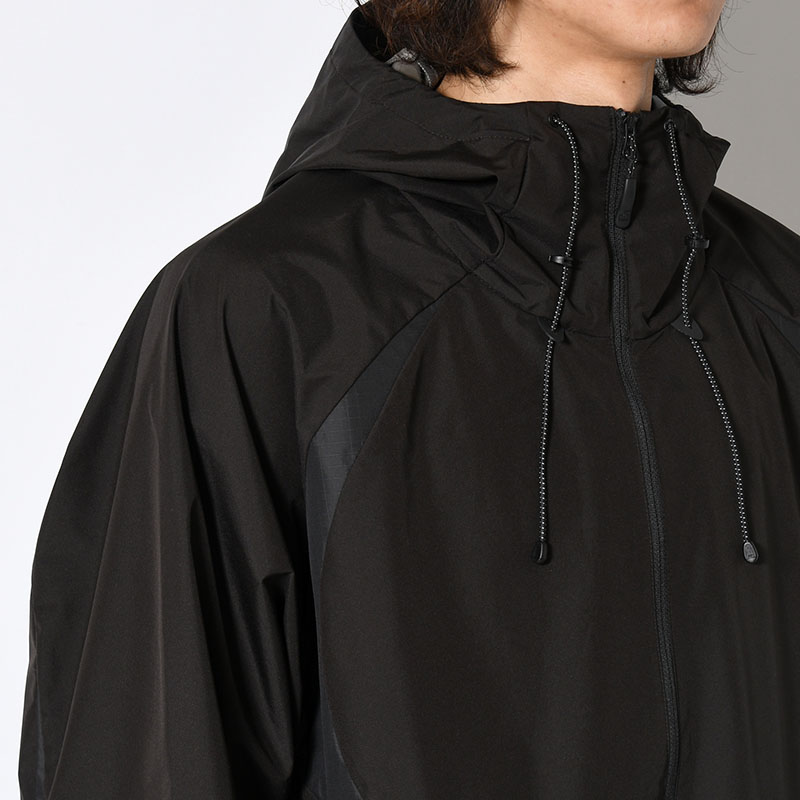 SERPENT-LINE GORE-TEX WINDBREAKER -BLACK-