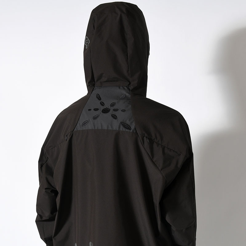 SERPENT-LINE GORE-TEX WINDBREAKER -BLACK-