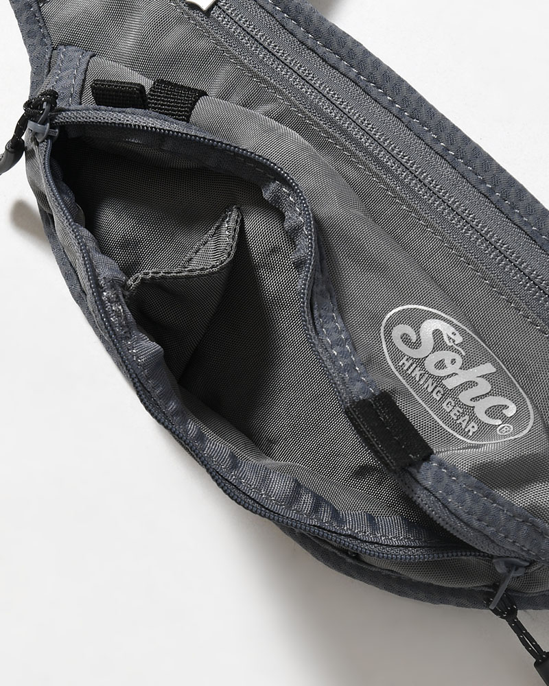 WAVY ZIPPER BELT BAG -CHARCOAL-