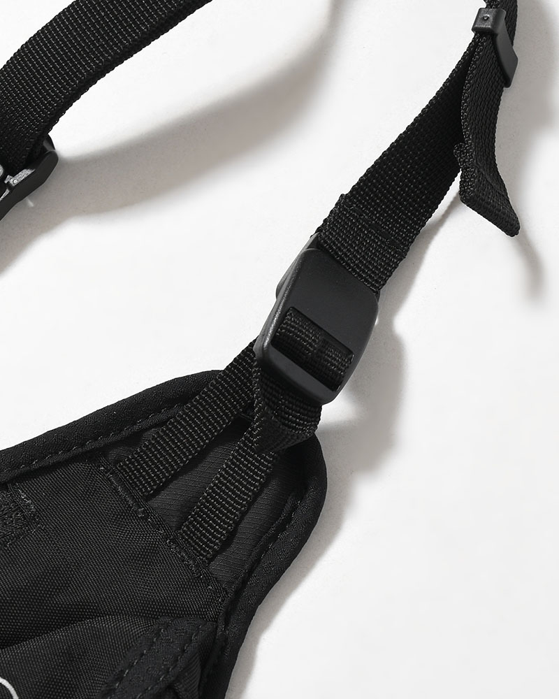 WAVY ZIPPER BELT BAG -BLACK-