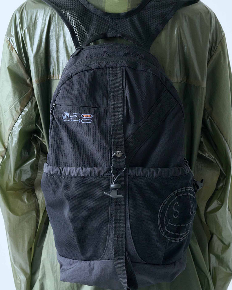 MESH POCKET DAYPACK -BLACK-