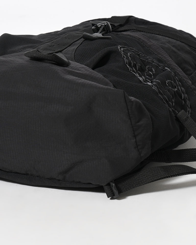 MESH POCKET DAYPACK -BLACK-