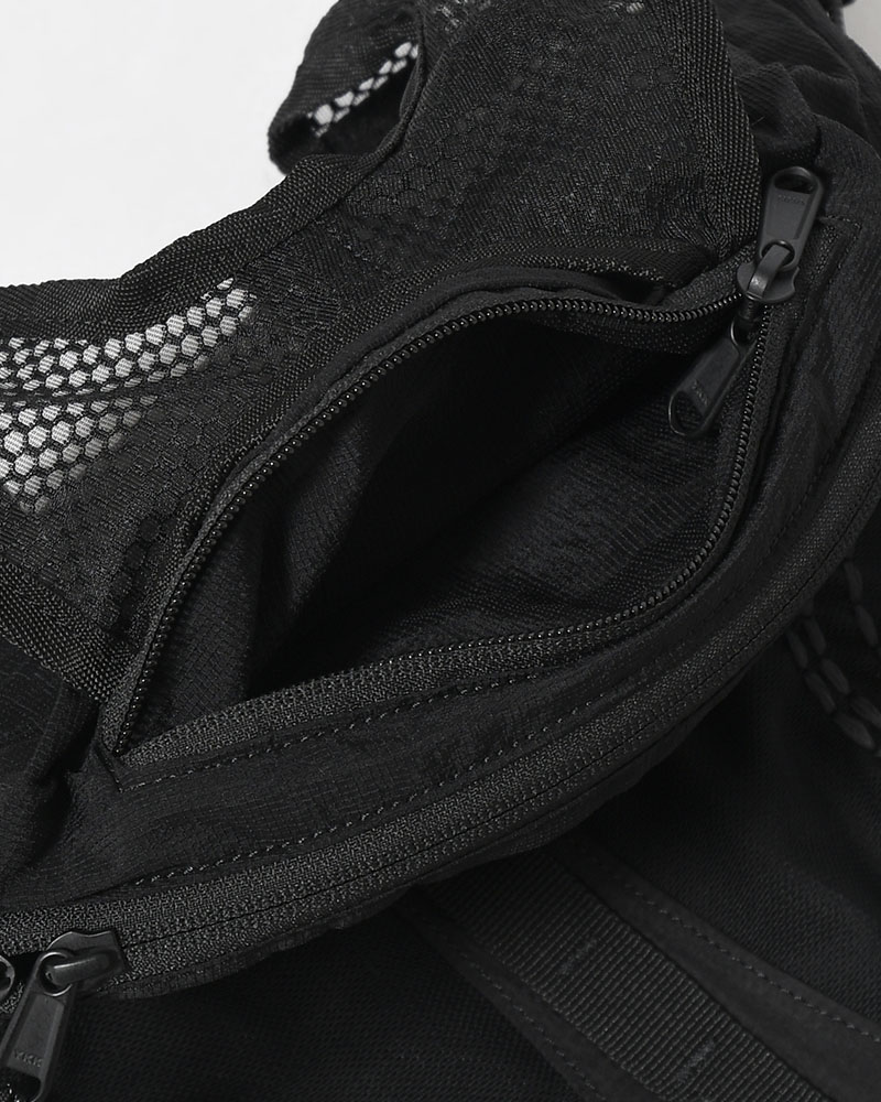 MESH POCKET DAYPACK -BLACK-