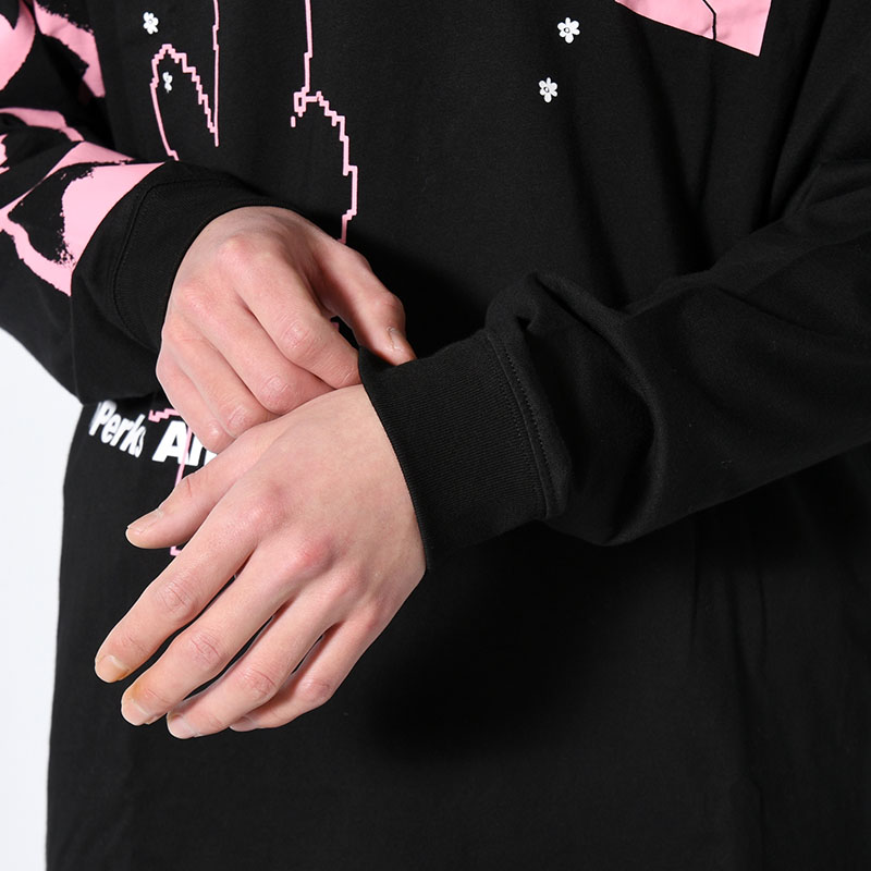 LS TEE - ICONS -BLACK-