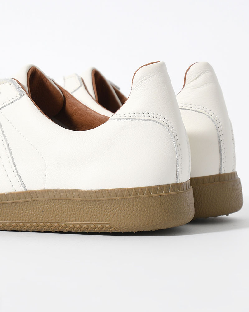 GERMAN MILITARY TRAINER -WHITE-